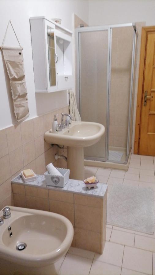 Casa Vacanze "Ellen" Bianchi Luaran gambar