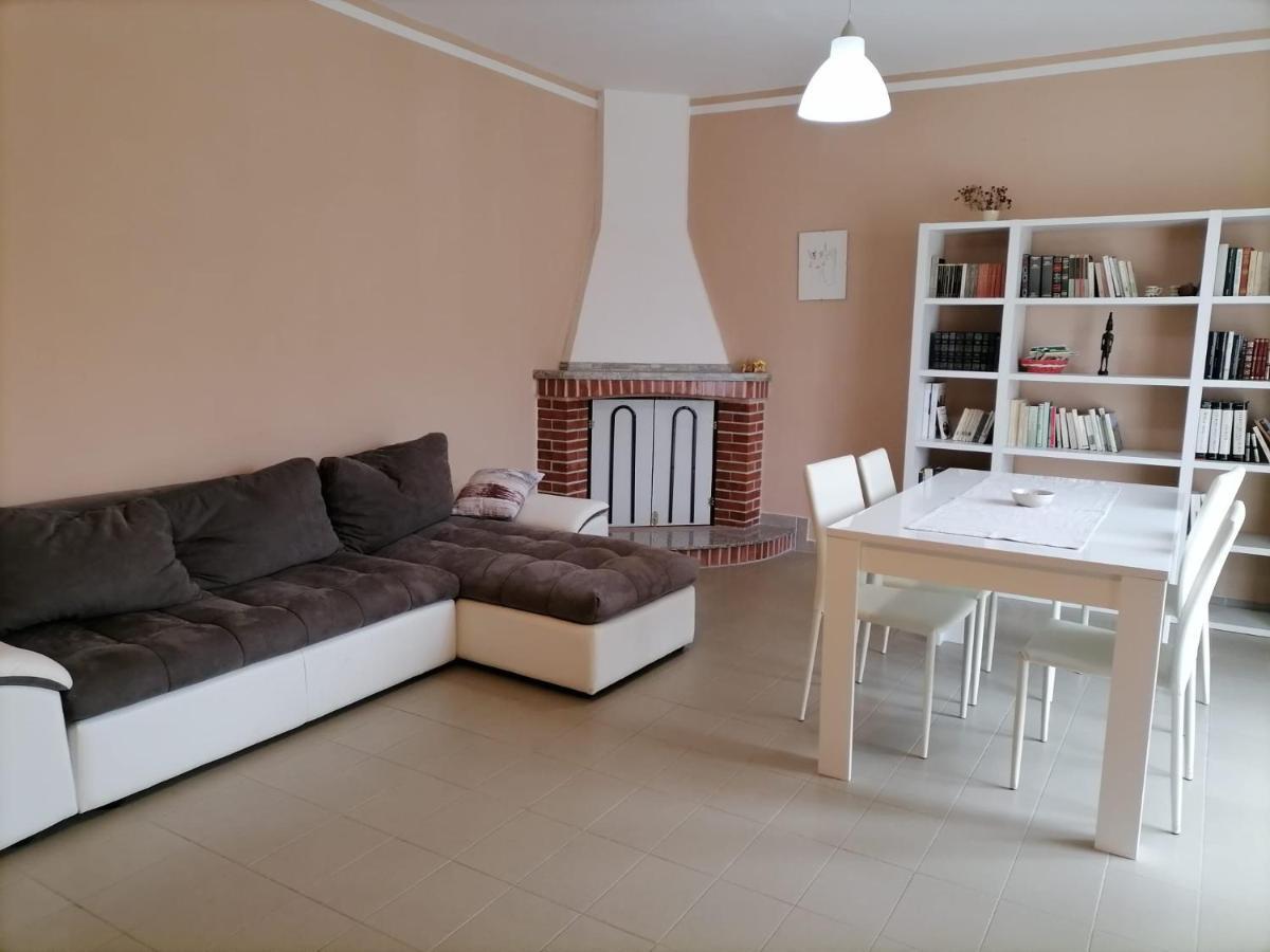 Casa Vacanze "Ellen" Bianchi Luaran gambar